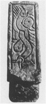 Rechte Seite des fränkischen Grabsteins von Niederdollendorf