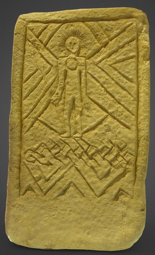 Rückseite des fränkischen Grabsteins von Niederdollendorf