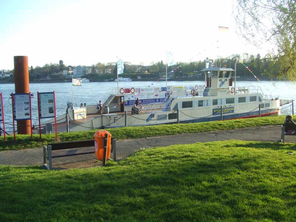 Fähre Niederdollendorf - Bad Godesberg