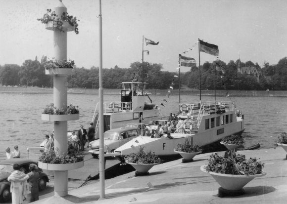 Fähre Niederdollendorf - Bad Godesberg