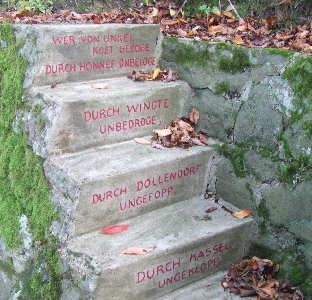 Winzerweg -Treppe mit Sprüchen